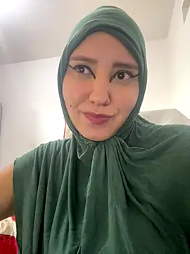 Snapshot of hannahayat chatting on September 17, 1:02 pm hannahayat online show from September 17, 1:02 pm