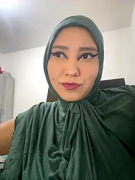 hannahayat online show from October 15, 1:11 pm