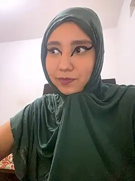 hannahayat online show from January 15, 8:45 pm