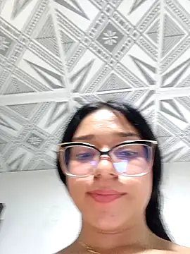 -VICKKY online show from January 4, 2:14 pm