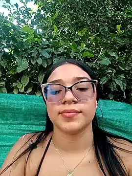 -VICKKY online show from January 7, 6:56 pm