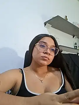 -VICKKY online show from June 11, 7:23 pm