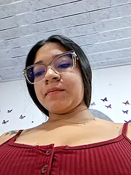 -VICKKY online show from June 23, 2:04 pm