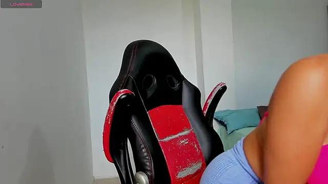 sofiaparker8 online show from July 13, 5:05 pm