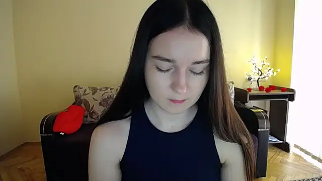 Pretty shy online show from June 5, 9:04 am