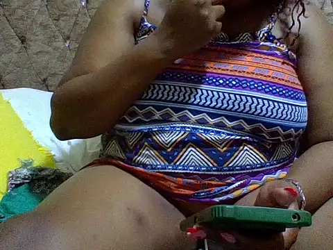 Snapshot of zoey10 chatting on December 16, 9:20 pm zoey10 online show from December 16, 9:20 pm