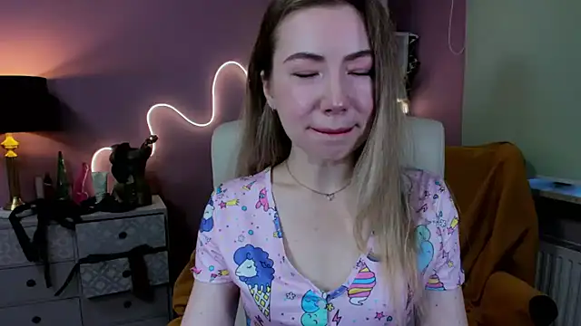 Mia Tasty online show from October 3, 6:32 am