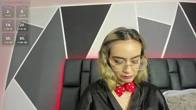 Antonella-Ray online show from February 21, 1:55 pm