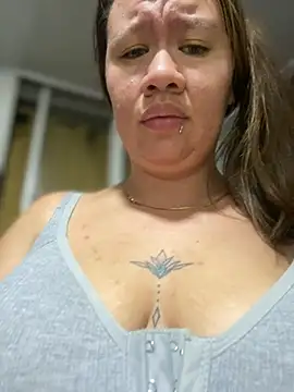 Emiily lee online show from March 1, 12:45 pm