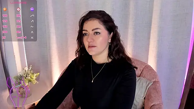 Sofiawilson  online show from February 26, 12:58 pm