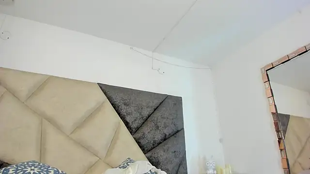 BonnieCute  online show from June 10, 11:57 pm