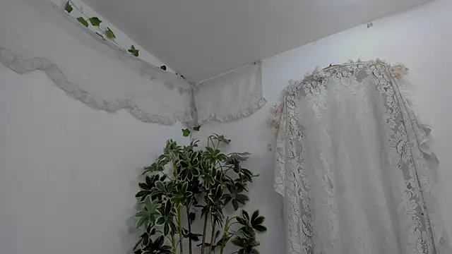 BonnieCute  online show from July 10, 12:37 am