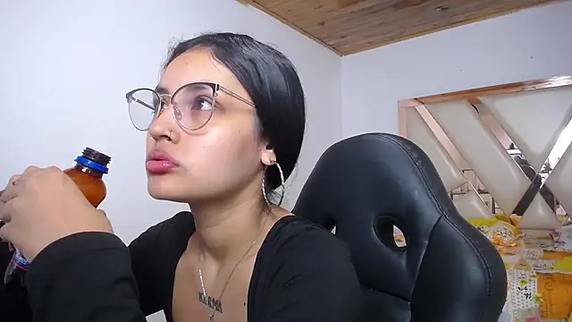 antonella sweetlittle online show from December 28, 3:37 pm