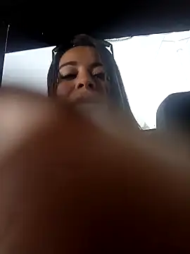 Alona Evans online show from March 12, 2:01 pm