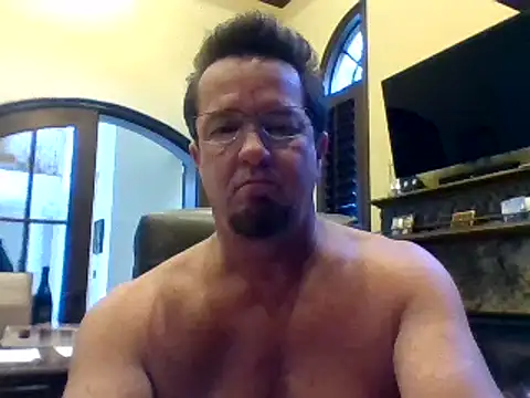 sluttydylan online show from December 12, 6:10 pm