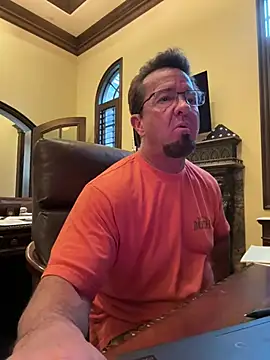 sluttydylan online show from February 17, 12:07 am