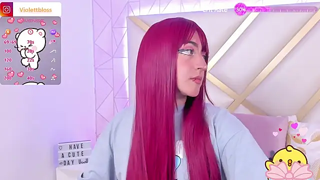 Snapshot of Violettbloss chatting on December 2, 10:23 pm Violettbloss online show from December 2, 10:23 pm