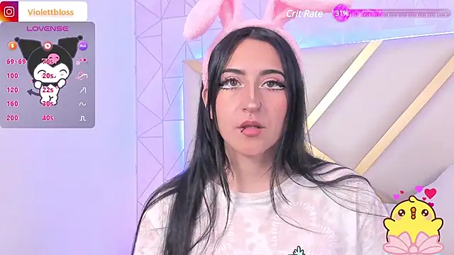 Snapshot of Violettbloss chatting on December 9, 10:30 pm Violettbloss online show from December 9, 10:30 pm