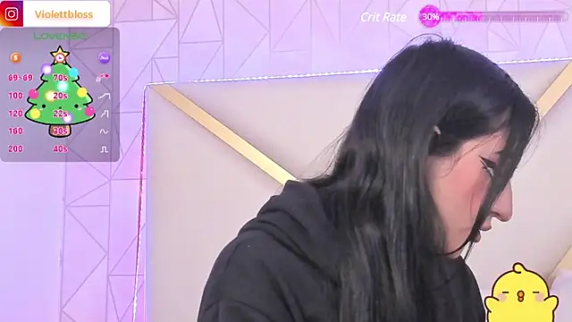 Snapshot of Violettbloss chatting on December 17, 10:22 pm Violettbloss online show from December 17, 10:22 pm