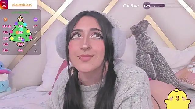 Snapshot of Violettbloss chatting on December 19, 1:39 am Violettbloss online show from December 19, 1:39 am
