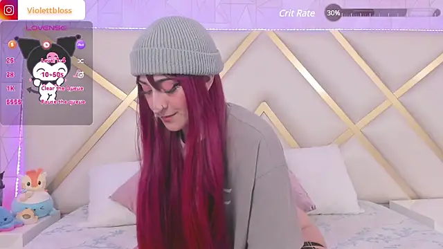 Snapshot of Violettbloss chatting on January 10, 1:42 am Violettbloss online show from January 10, 1:42 am