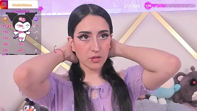 Snapshot of Violettbloss chatting on January 30, 9:14 pm Violettbloss online show from January 30, 9:14 pm