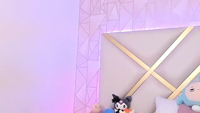 Snapshot of Violettbloss chatting on February 19, 9:14 pm Violettbloss online show from February 19, 9:14 pm