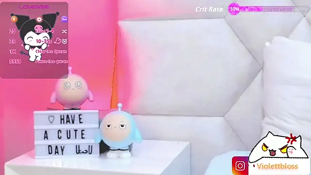 Snapshot of Violettbloss chatting on October 8, 3:26 am Violettbloss online show from October 8, 3:26 am