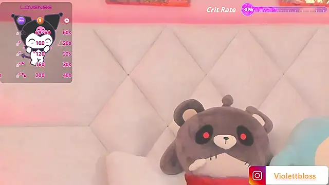 Snapshot of Violettbloss chatting on November 5, 3:17 am Violettbloss online show from November 5, 3:17 am