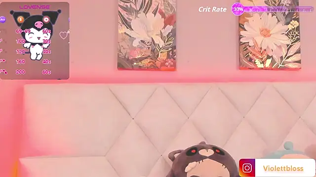 Snapshot of Violettbloss chatting on November 6, 3:51 am Violettbloss online show from November 6, 3:51 am