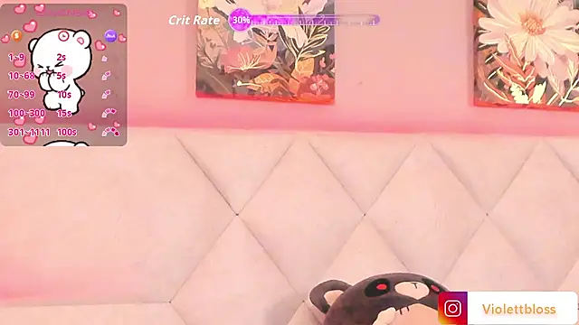 Snapshot of Violettbloss chatting on November 13, 3:38 am Violettbloss online show from November 13, 3:38 am