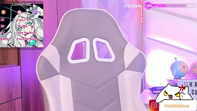 Snapshot of Violettbloss chatting on February 6, 3:22 am Violettbloss online show from February 6, 3:22 am