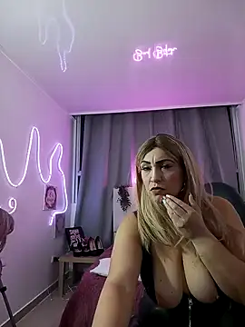 anyclark  online show from September 29, 11:31 pm