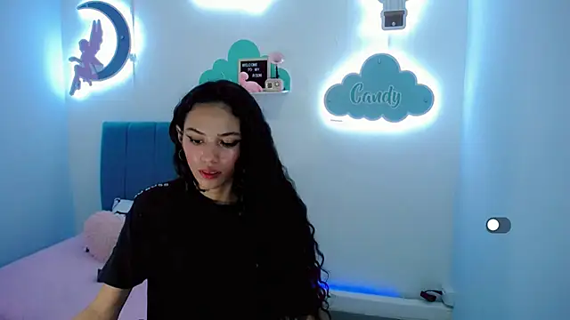 Evelin shy online show from December 29, 7:06 am