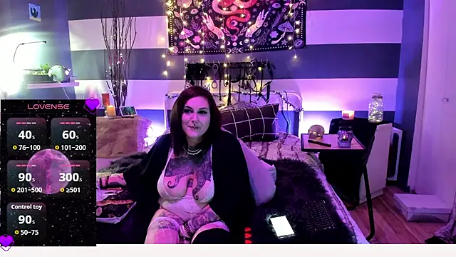 rivermoon1985 online show from September 20, 1:17 am