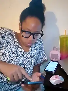 madamsensuale online show from January 15, 8:48 pm