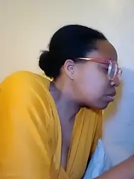 madamsensuale online show from February 9, 4:46 am