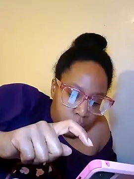 madamsensuale online show from February 15, 6:02 am