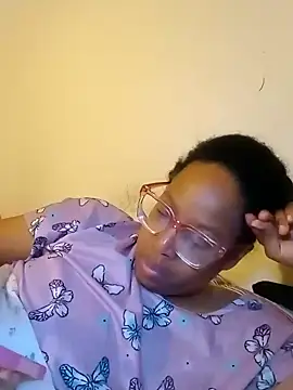 madamsensuale online show from February 20, 6:28 am