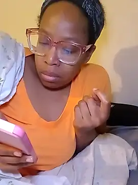 madamsensuale online show from March 1, 5:20 am