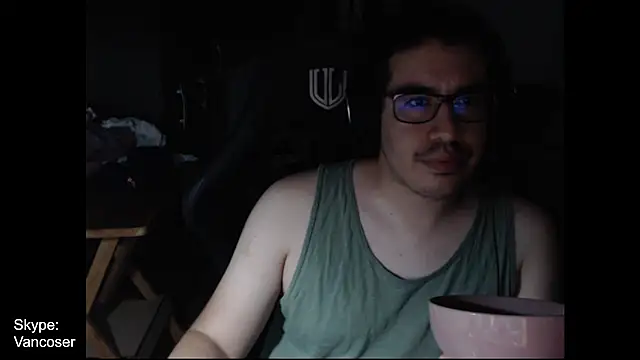 thealfawolf01 online show from January 28, 11:50 pm