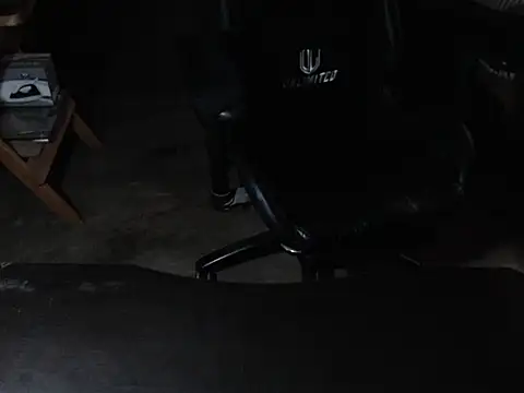 thealfawolf01 online show from September 28, 4:56 pm