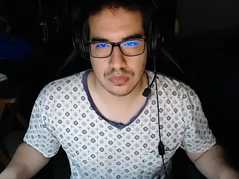 thealfawolf01 online show from June 14, 8:16 am