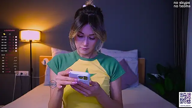 Snapshot of PannaDakota chatting on November 21, 6:23 am PannaDakota online show from November 21, 6:23 am