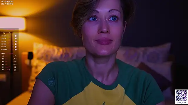 Snapshot of PannaDakota chatting on December 1, 2:11 pm PannaDakota online show from December 1, 2:11 pm