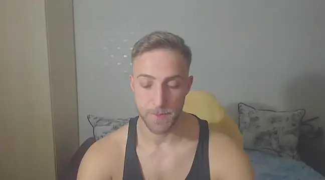 Snapshot of PrinceEagle chatting on December 9, 8:23 pm PrinceEagle online show from December 9, 8:23 pm