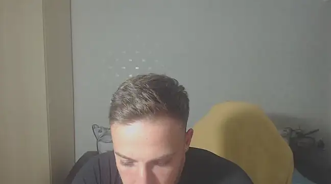 Snapshot of PrinceEagle chatting on December 11, 8:28 pm PrinceEagle online show from December 11, 8:28 pm