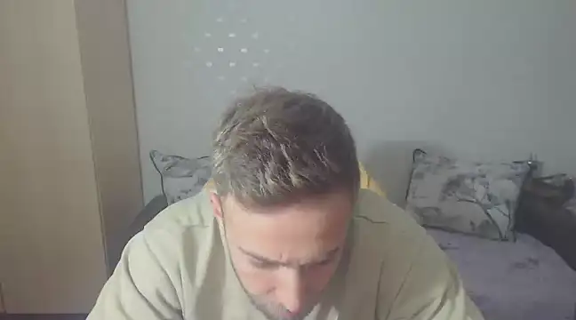 Snapshot of PrinceEagle chatting on December 18, 7:41 pm PrinceEagle online show from December 18, 7:41 pm