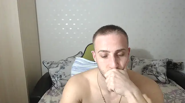 Snapshot of PrinceEagle chatting on February 14, 11:20 pm PrinceEagle online show from February 14, 11:20 pm