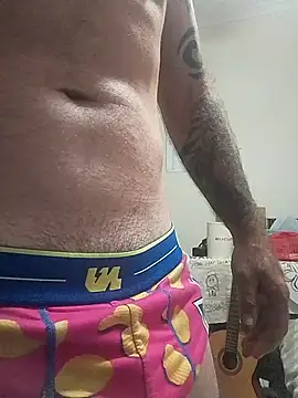 Shybutbig369 online show from August 4, 5:43 am
